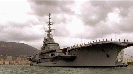 Brésil : le porte-avions Foch va être coulé au large de l’Atlantique