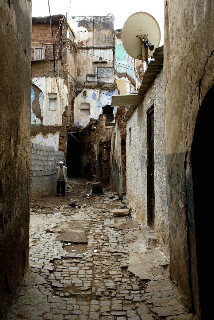 Photo prise dans la Casbah d'Alger, en novembre 2004
 (HOCINE ZAOURAR / AFP)