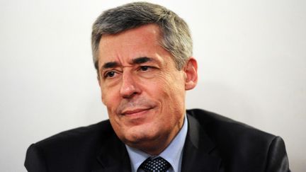 Le d&eacute;put&eacute; UMP Henri Guaino lors d'un d&eacute;placement &agrave; Rillieux-la-Pape (Rh&ocirc;ne), le 6 f&eacute;vrier 2014. (  MAXPPP)