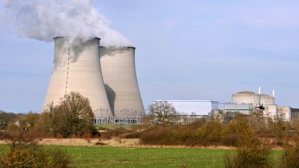 La centrale nucléaire de Belleville-sur-Loire (Cher). (ALAIN JOCARD / AFP)