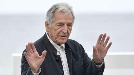 Le réalisateur franco-grec Costa-Gavras, le 25 septembre 2024, au Festival international du film de San Sebastien (Espagne). (ANDER GILLENEA / AFP)