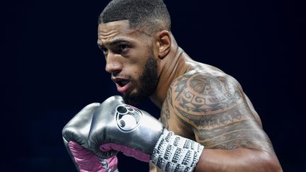 Tony Yoka lors de son dernier combat, le 28 septembre 2019. (SEBASTIEN SALOM-GOMIS / AFP)