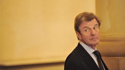 Bernard Kouchner. Ou "l'impossible réforme" du réseau culturel français à l'étranger ? (AFP PHOTO LIONEL BONAVENTURE)