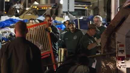 Les autorit&eacute;s ont assur&eacute; que les protestataires pourraient revenir une fois le parc d&eacute;blay&eacute;, mais sans leurs tentes. (LUCAS JACKSON / REUTERS)