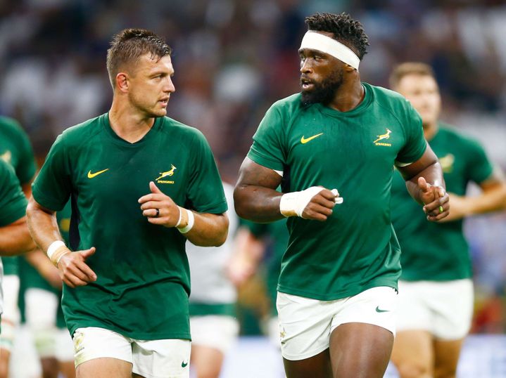 Current Springbok captain Siya Kolisi (right) and Handre Pollard during the 2023 World Cup match against Tonga on October 1, 2023 at the Vélodrome.  (STEVE HAAG SPORTS/SHUTTERSTOCK/S / SIPA)