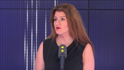 Marlène Schiappa,&nbsp;secrétaire d'État chargée de l'Égalité entre les femmes et les hommes et de la Lutte contre les discriminations, invitée de franceinfo lundi 1er juillet. (FRANCEINFO / RADIO FRANCE)