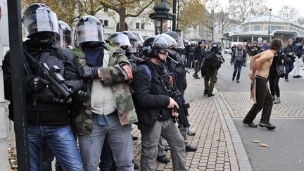 &nbsp; (La manifestation anti-aéroport de Notre-Dame-des-Landes, le 22 novembre, à Nantes © Maxppp)