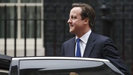 Le Premier ministre britannique Davis Cameron à sa sortie de sa résidence du 10 Downing Street. (AFP)