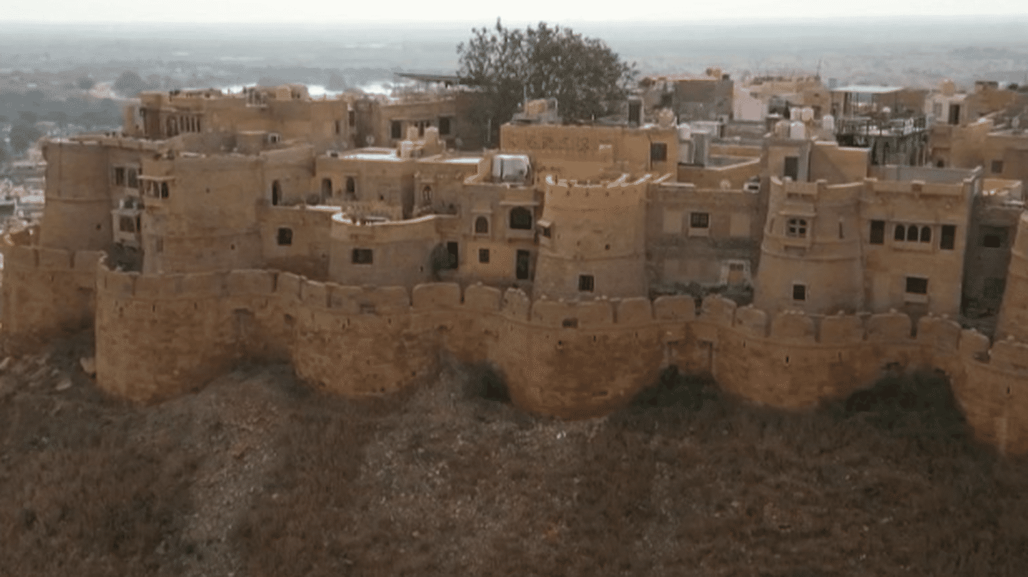 discovered the fortress of Jaisalmer, compared with the fortified city of Carcassonne