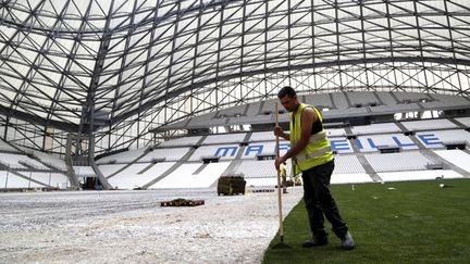 &nbsp; (Les derniers préparatifs sont en cours au stade Vélodrome © Maxppp)