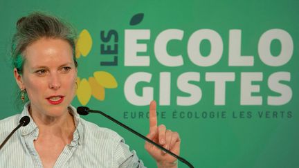 Lucie Castets, candidate du Nouveau Front Populaire à Matignon, aux Journées d'été du parti Les Ecologistes-EELV à Tours (Indre-et-Loire), le 22 août 2024. (GUILLAUME SOUVANT / AFP)