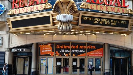 Le cinéma Regal à Times Square, à New York, le 5 octobre 2020.
 (JOHN NACION / NURPHOTO / AFP)