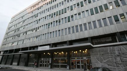  (L'université Pierre et Marie Curie (39e) ci-contre, ainsi que Paris-Sud (46e) et l'Ecole normale supérieure (87e) se classent parmi les cent premières du classement de Shanghai © BERTRAND GUAY / AFP)