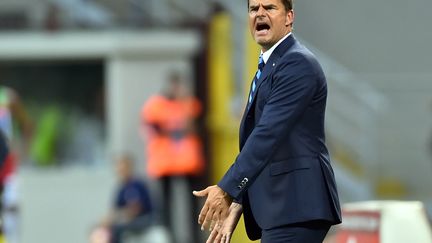 Le coach de l'Inter Franck de Boer, agacé (GIUSEPPE CACACE / AFP)