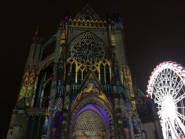 Mapping sur la cathédrale Saint-Etienne de Metz. (INGRID POHU / RADIO FRANCE)