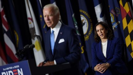 Le candidat démocrate à la présidentielle Joe Biden et sa colistière, Kamala Harris, lors de leur premier meeting commun à Wilmington (Delaware, Etats-Unis), le 12 août 2020.&nbsp; (OLIVIER DOULIERY / AFP)