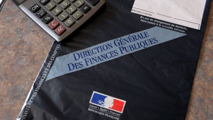 &nbsp; (Fini les déclarations annuelles, place au prélèvement à la source de l'impôt sur le revenu © MAXPPP)