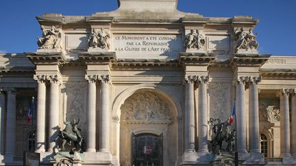 La façade du Palais de la découverte, à Paris, en 2011. Le lieu est en rénovation depuis 2020 et rouvrira au public en 2025. (PHOTO12 / GILLES TARGAT)