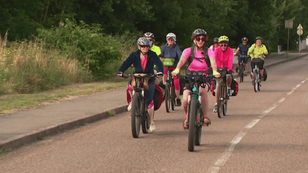 La France à vélo : neuf retraitées relient Nancy à Dijon (France 2)