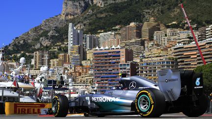 Nico Rosberg (Mercedes) dompte les qualifications à Monaco (ALEXANDER KLEIN / AFP)