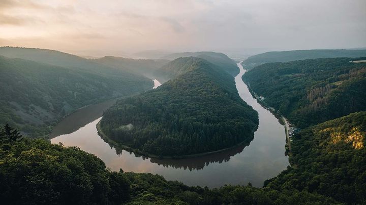 La boucle de la Sarre, en Allemagne. Un lieu propice à la randonnée. (REFUSE TO HIBERNATE)