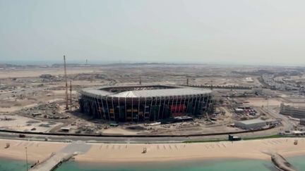 Coupe du monde 2022 : l'étonnant "Stadium 974", construit à base de containers (France 3)