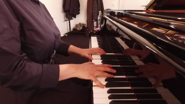 Khatia Buniatishvili joue Franz Schubert et Francis Lai