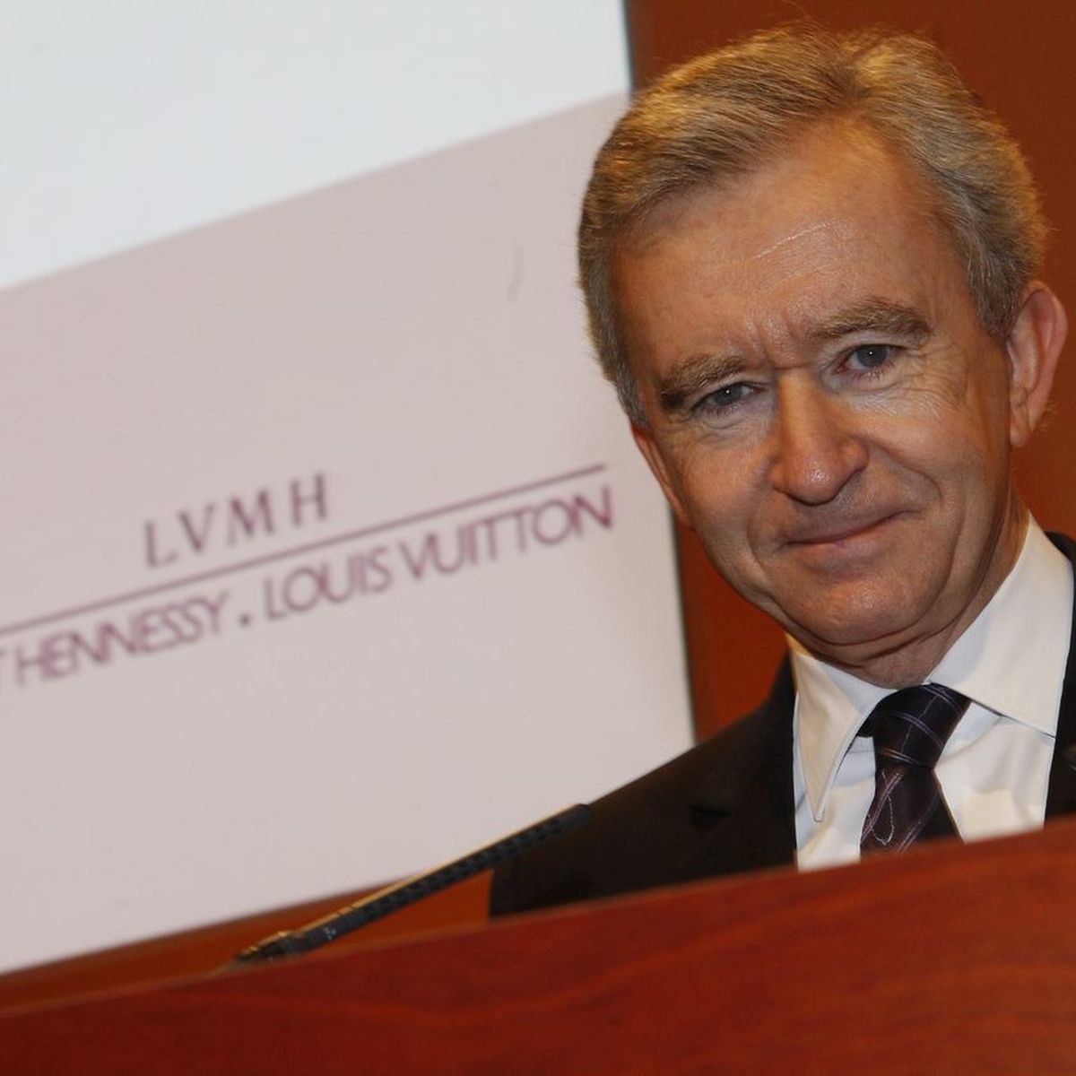 BERNARD ARNAULT LVMH CEO AND PIERRE GODE VICE-PRESIDENT OF THE