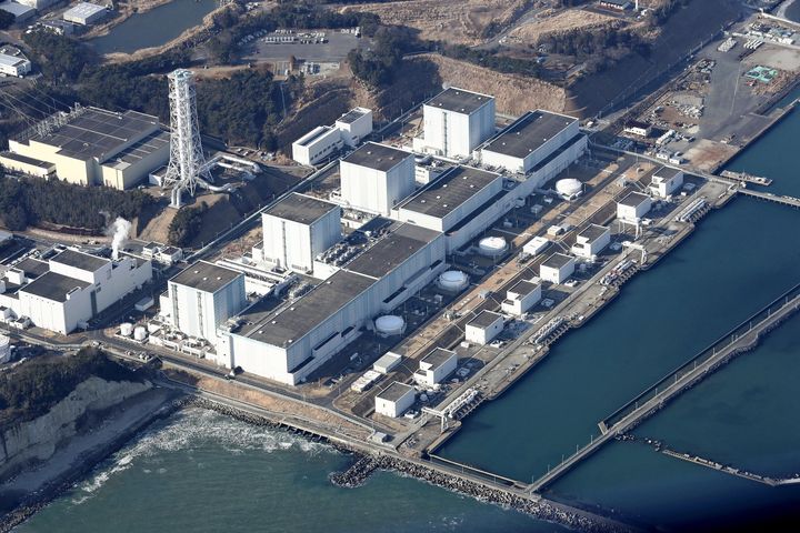 La centrale nucléaire accidentée de Fukushima (Japon) vue du ciel le 9 février 2018. (KANJI TADA / YOMIURI / AFP)