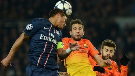 Thiago Silva devrait rester parisien la saison prochaine. (FRANCK FIFE / AFP)