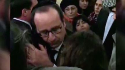 Images inédites de François Hollande au lendemain de l'attentat de l'Hyper Cacher