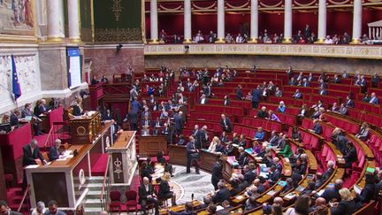 Un texte des députés LFI devrait être voté en commission à l'Assemblée nationale, mercredi 20 novembre, avec le renfort des voix du RN.