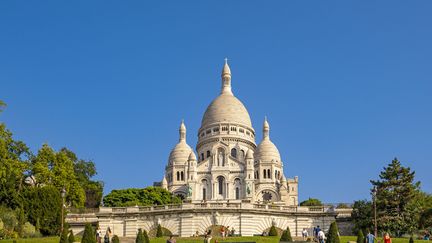 La basilique du Sacré-Cœur, symbole de Montmartre et du 18e arrondissement parisien. (GARDEL BERTRAND / HEMIS.FR / HEMIS.FR)