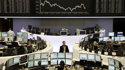 La Bourse de Francfort (Allemagne), le 18 avril 2012. (KIRILL LORDANSKY / REUTERS)