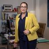 La ministre déléguée en charge des Personnes âgées et des Personnes handicapées, Fadila Khattabi, pose dans son bureau, à Paris, le 26 septembre 2023. (JOEL SAGET / AFP)