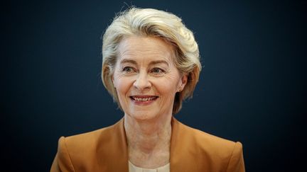 La présidente de la Commission européenne Ursula von der Leyen, le 19 février 2024 à Berlin (Allemagne). (KAY NIETFELD / DPA / AFP)