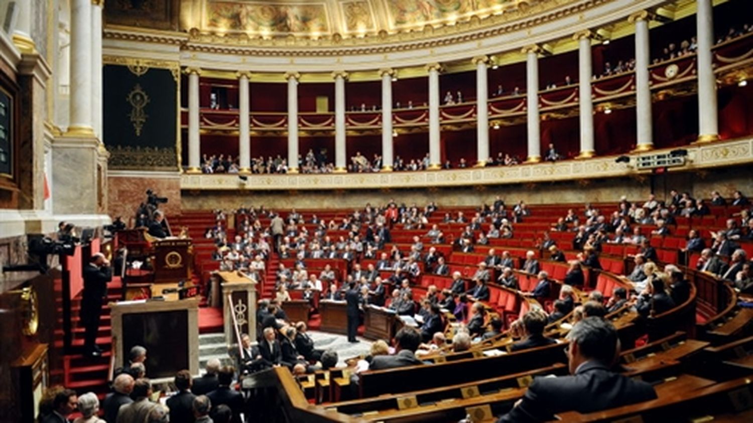 Les Députés Ont Adopté Le Projet De Loi De Finances Mettant En Oeuvre La Part Française Du Plan 6331