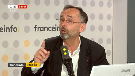 Robert Ménard, sur franceinfo, le lundi 25 avril 2022. (FRANCEINFO / RADIO FRANCE)