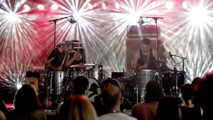 Le groupe deux boules vanille en plein set pour les Nuits sonores days à la sucrière, 31 mai 2014
 (PHOTOPQR/LE PROGRES)