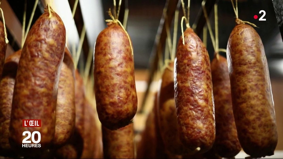 VIDEO. La saucisse de Morteau, une spécialité régionale entourée de 