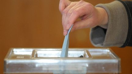 Il est temps "d'offrir une alternative au vote protestataire, qui soulage mais ne construit rien", selon l'appel du 21/4 (AFP - Frederick Florin)