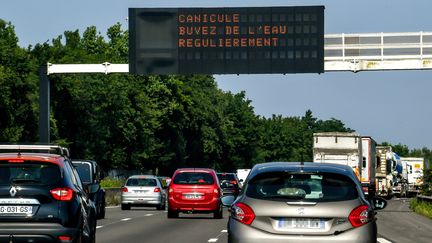 Canicule : 20 départements en alerte rouge, le Nord prend des mesures