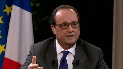 Hollande veut prolonger l'état d'urgence jusqu'à l'élection présidentielle en mai 2017