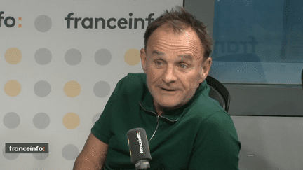 Franck Lanoux auteur du livre "Le dictionnaire amoureux de la radio". (FRANCEINFO / RADIO FRANCE)