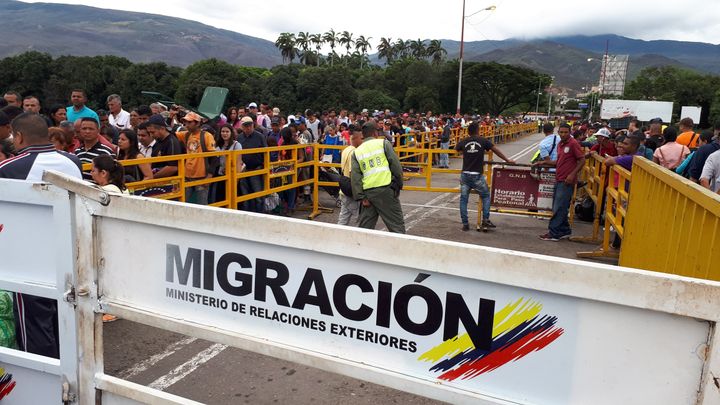 Le pont Simon Bolivar est un des points de passage entre le Venezuela et la Colombie. (BENJAMIN ILLY / RADIO FRANCE)