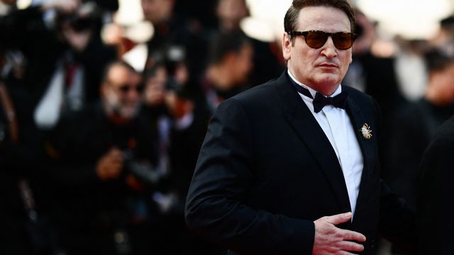 Benoît Magimel climbed the steps of Cannes for the second time in 2023, but still without taking off his sunglasses.  After 