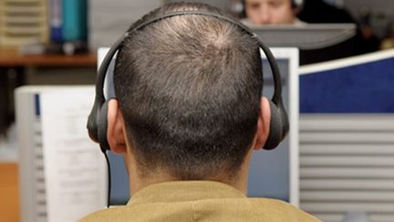 La "relation clientèle" occupe près de 250 000 emplois dans l'Hexagone, indique Le Parisien/Aujourd'hui en France. (AFP PHOTO ERIC PIERMONT)