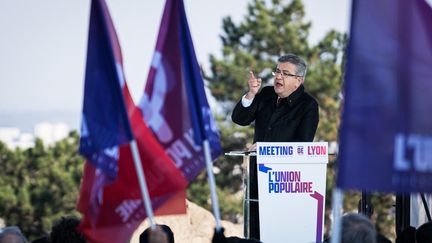 Jean-Luc Mélenchon en meeting à Lyon, le 6 mars 2022. (HUGO AZMANI / HANS LUCAS / AFP)