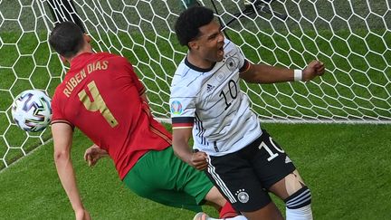 Serge Gnabry fête le deuxième but de l'Allemagne face au Portugal.&nbsp; (MATTHIAS HANGST / POOL)