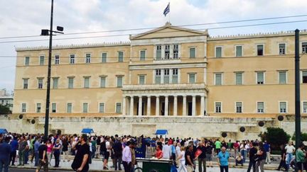  (La place de la constitution à Athenes © Baptiste Schweitzer)